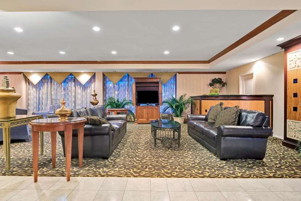 Clarion Hotel Park Central Даллас Интерьер фото